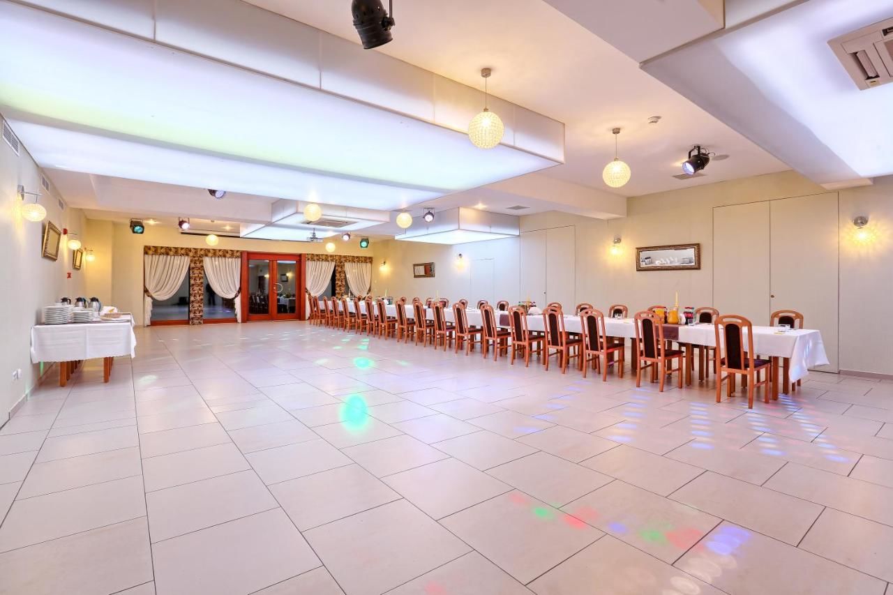 Отель Hotel Tenis Chrząstowice-21