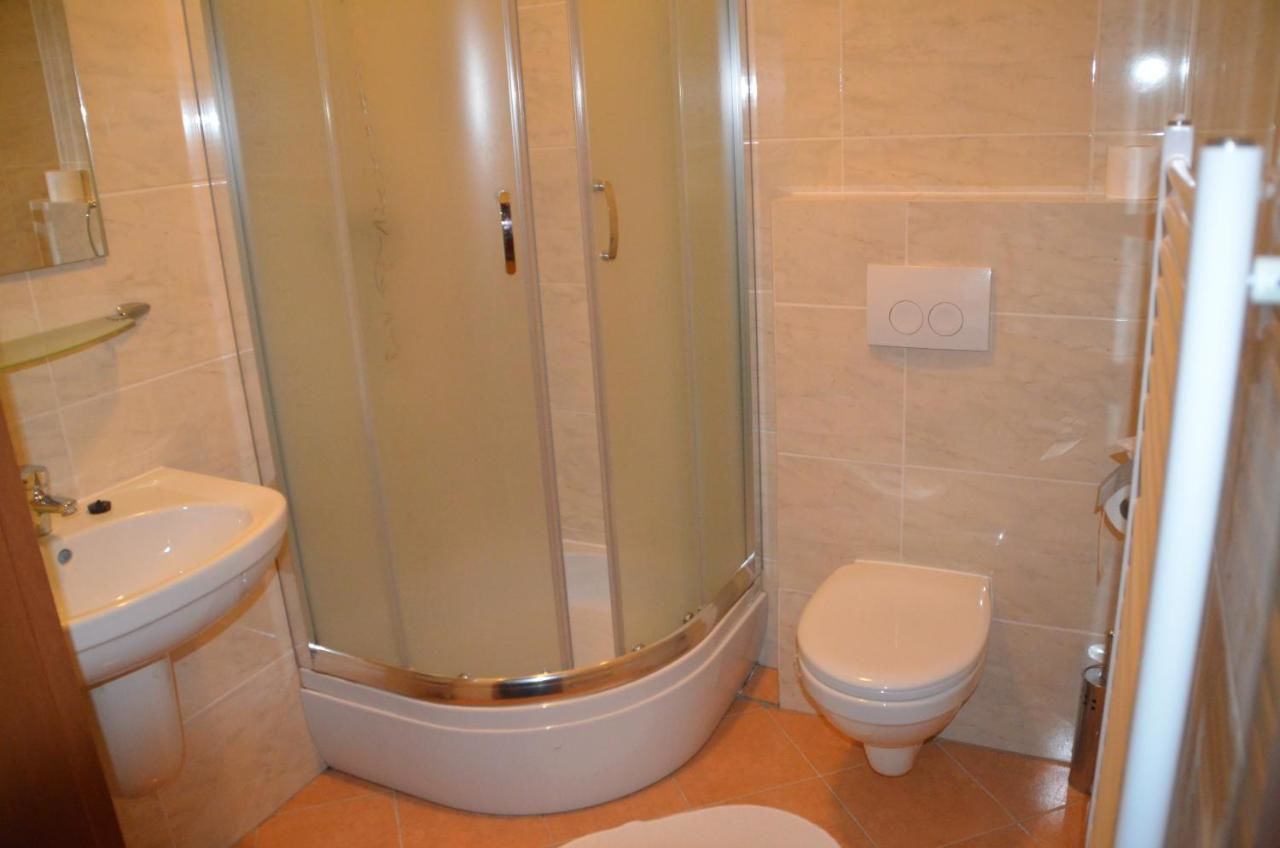 Отель Hotel Tenis Chrząstowice